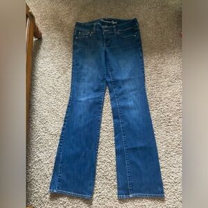 American Eagle size 8 Medium wash Slim Boot cut denim jeans.